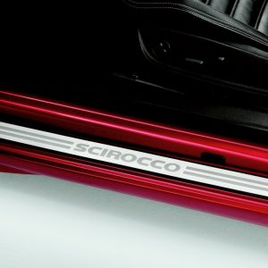 Накладки на пороги Volkswagen Scirocco, с надписью Scirocco