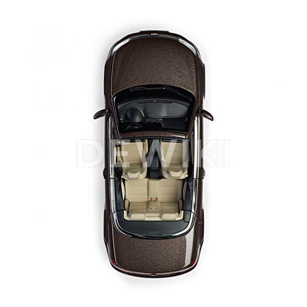 Модель в миниатюре 1:43 Volkswagen EOS, Black Oak Brown Metallic