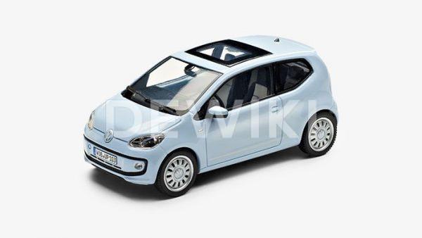 Модель в миниатюре 1:43 Volkswagen Up! , Light Blue Модель в миниатюре 1:43 Volkswagen Up! , Light Blue