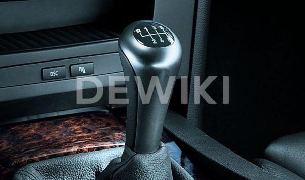 Кожаная рукоятка рычага МКПП с пластиковой вставкой BMW E60/E61/E64/E85/E85/E86 Z4, 5 и 6 серия Кожаная рукоятка рычага МКПП с пластиковой вставкой BMW E60/E61/E64/E85/E85/E86 Z4, 5 и 6 серия