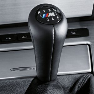 Кожаная рукоятка рычага МКПП M стиль BMW E46/E60/E61/E64/E63/E36/E83 X3, 3,5 и 6 серия Кожаная рукоятка рычага МКПП M стиль BMW E46/E60/E61/E64/E63/E36/E83 X3, 3,5 и 6 серия