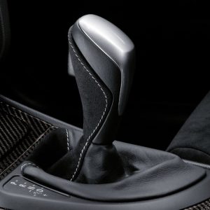 Рукоятка АКПП из алькантары и кожи BMW Performance 1 и 3 серия Рукоятка АКПП из алькантары и кожи BMW Performance 1 и 3 серия