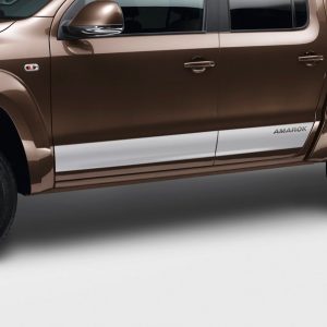 Декоративная пленка Volkswagen с надписью Amarok, серебро Декоративная пленка Volkswagen с надписью Amarok, серебро