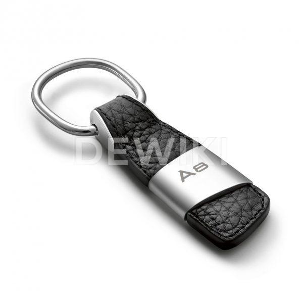 Кожаный брелок для ключей Audi A8