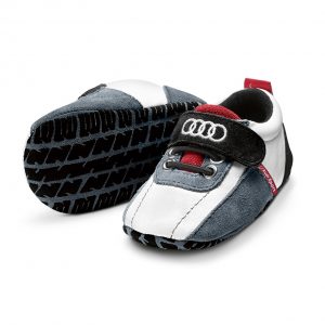 Обувь Audi для малышей