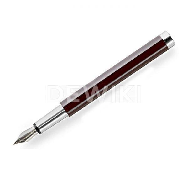 Ручка, коричневая с наконечником в виде пера