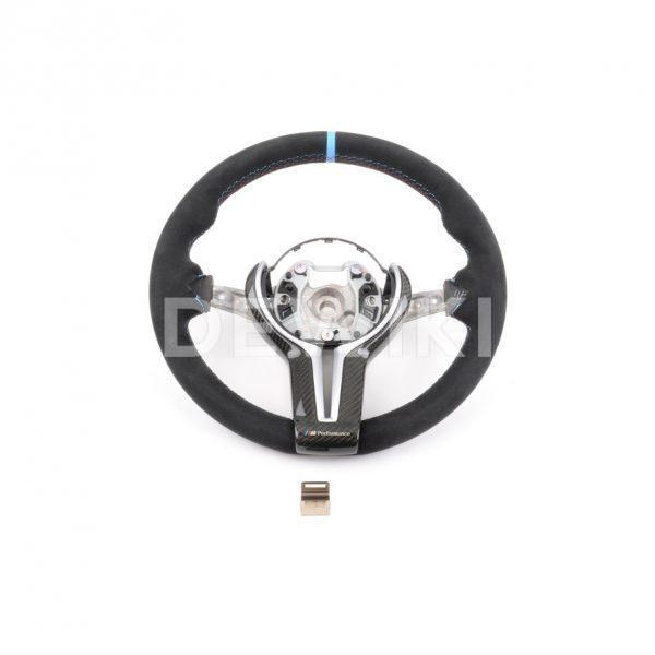Спортивное рулевое колесо BMW M Performance M3 и M4, алькантара с карбоновой вставкой Спортивное рулевое колесо BMW M Performance M3 и M4, алькантара с карбоновой вставкой
