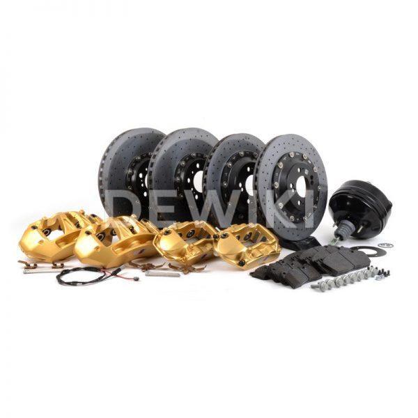 Комплект для дооборудования спортивными корамическими тормозами BMW M Performance M3 и M4 F80/F82, золотой Комплект для дооборудования спортивными корамическими тормозами BMW M Performance M3 и M4 F80/F82, золотой