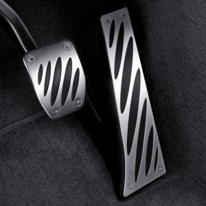 Комплект алюминиевых накладок на педали BMW M Performance для автомобилей с АКПП