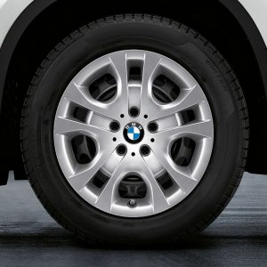 Полноразмерный колпак колеса BMW E84 X1, R17 Полноразмерный колпак колеса BMW E84 X1, R17