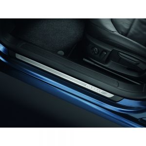 Накладки на пороги Volkswagen Passat (B7), с надписью Passat Накладки на пороги Volkswagen Passat (B7), с надписью Passat