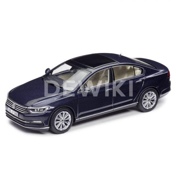 Модель в миниатюре 1:43 Volkswagen Passat B8 Limousine, Night Blue Metallic