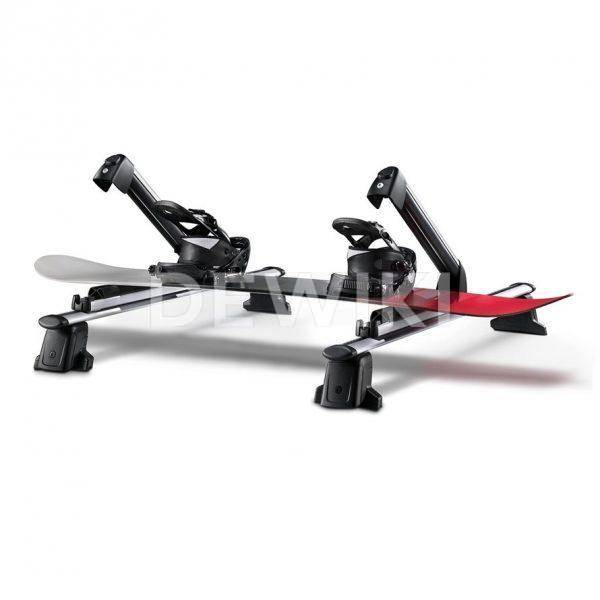 Крепление Audi для лыж и сноубордов, вмещает до 4 пар лыж или 2 сноубордов, без функции вытягивания Крепление Audi для лыж и сноубордов, вмещает до 4 пар лыж или 2 сноубордов, без функции вытягивания