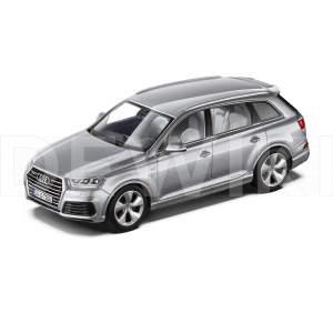 Модель в миниатюре Audi Q7, Carat Beige, масштаб 1:87 Модель в миниатюре Audi Q7, Carat Beige, масштаб 1:87