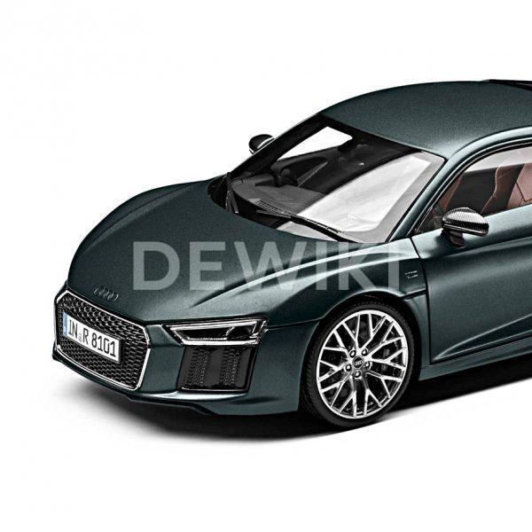 Модель в миниатюре Audi R8 Coupe, Camouflage Green matt, масштаб 1:18 Модель в миниатюре Audi R8 Coupe, Camouflage Green matt, масштаб 1:18