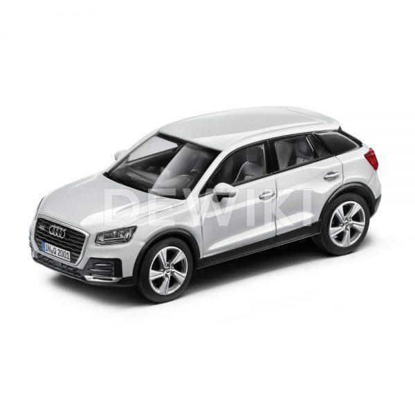 Модель в миниатюре Audi Q2, Glacier White, масштаб 1:43 Модель в миниатюре Audi Q2, Glacier White, масштаб 1:43
