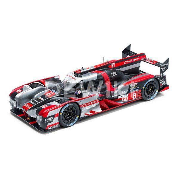 Модель автомобиля Audi R18 e-tron quattro Le Mans 2016 No.8, масштаб 1:18 Модель автомобиля Audi R18 e-tron quattro Le Mans 2016 No.8, масштаб 1:18