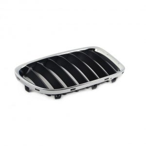 Передняя правая решетка радиатора BMW E84 X1, Chrome/Black Передняя правая решетка радиатора BMW E84 X1, Chrome/Black