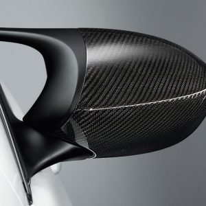 Правая карбоновая крышка наружных зеркал заднего вида BMW M Performance M1 и M3 Правая карбоновая крышка наружных зеркал заднего вида BMW M Performance M1 и M3