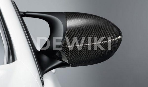 Правая карбоновая крышка наружных зеркал заднего вида BMW M Performance M1 и M3