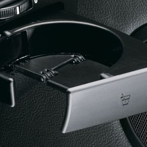 Подстаканник левый BMW E85/E86 Z4 Подстаканник левый BMW E85/E86 Z4