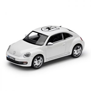 Модель в миниатюре 1:43 Volkswagen Beetle, Candy white