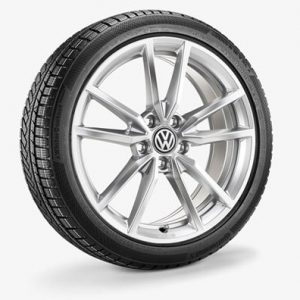 Зимнее колесо в сборе VW Golf в дизайне Pretoria, 225/40 R18 92V XL, Silver, 7.5J x 18 ET51 Зимнее колесо в сборе VW Golf в дизайне Pretoria, 225/40 R18 92V XL, Silver, 7.5J x 18 ET51