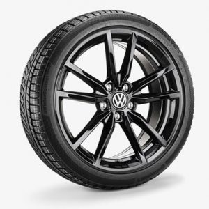 Зимнее колесо в сборе VW Golf в дизайне Pretoria, 225/40 R18 92V XL, Black, 7.5J x 18 ET51 Зимнее колесо в сборе VW Golf в дизайне Pretoria, 225/40 R18 92V XL, Black, 7.5J x 18 ET51