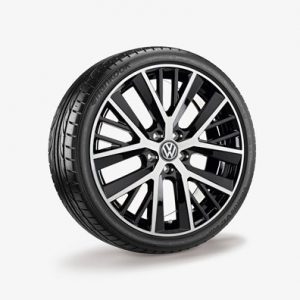 Летнее колесо в сборе VW Golf в дизайне Twinspoke,  225/35 R19 88Y XL, Black, 7.5J x 19 ET51 Летнее колесо в сборе VW Golf в дизайне Twinspoke,  225/35 R19 88Y XL, Black, 7.5J x 19 ET51