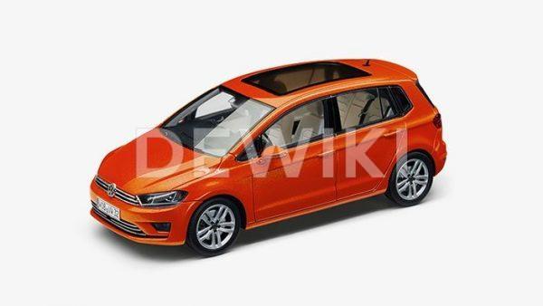 Модель в миниатюре 1:43 Volkswagen Golf Sportsvan, Habanero Orange Модель в миниатюре 1:43 Volkswagen Golf Sportsvan, Habanero Orange