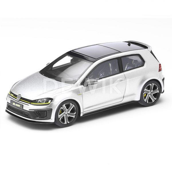 Модель в миниатюре 1:43 Volkswagen Golf R 400, Silver Lake Metallic Модель в миниатюре 1:43 Volkswagen Golf R 400, Silver Lake Metallic