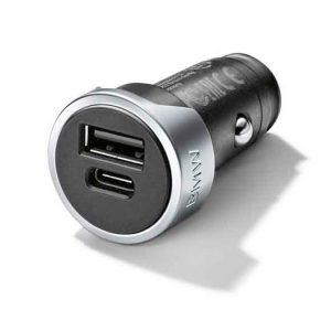 Зарядное устройство BMW с разъемом USB/Type-C Зарядное устройство BMW с разъемом USB/Type-C