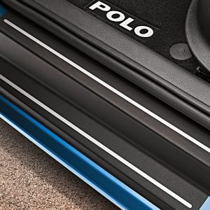 Защитная пленка на пороги Volkswagen Polo 5, 4-дверная, черные Защитная пленка на пороги Volkswagen Polo 5, 4-дверная, черные