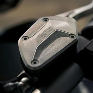 Кожух расширительного бачка Option 719 Classic BMW R 1200 / 1250 / R / RS / GS / ADV Кожух расширительного бачка Option 719 Classic BMW R 1200 / 1250 / R / RS / GS / ADV