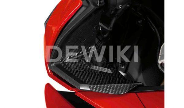 Карбоновая облицовка кокпита HP BMW S 1000 XR 2014-2019 год, правая Карбоновая облицовка кокпита HP BMW S 1000 XR 2014-2019 год, правая