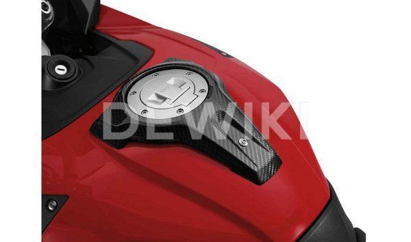 Карбоновая отделка топливозаправочной горловины HP BMW S 1000 XR