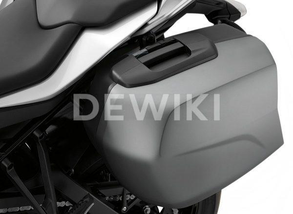 Туристический кофр BMW S 1000 XR 2014-2019 год, 31 литр, Granite Grey Matt Metallic, левый Туристический кофр BMW S 1000 XR 2014-2019 год, 31 литр, Granite Grey Matt Metallic, левый