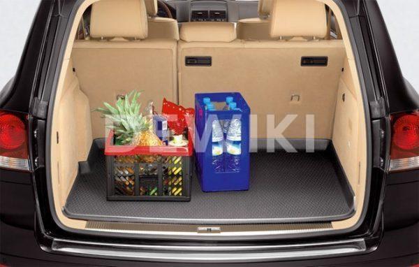 Коврик в багажник Volkswagen Touareg (7L), для автомобилей с 4-зональным кондиционером Коврик в багажник Volkswagen Touareg (7L), для автомобилей с 4-зональным кондиционером