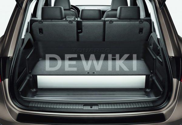 Поддон в багажник Volkswagen Touareg (7P), с разделителями, с надписью Поддон в багажник Volkswagen Touareg (7P), с разделителями, с надписью