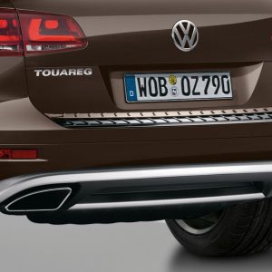 Защита днища задняя Volkswagen Touareg (7P) матовый алюминий, для автомобилей с хром-пакетом