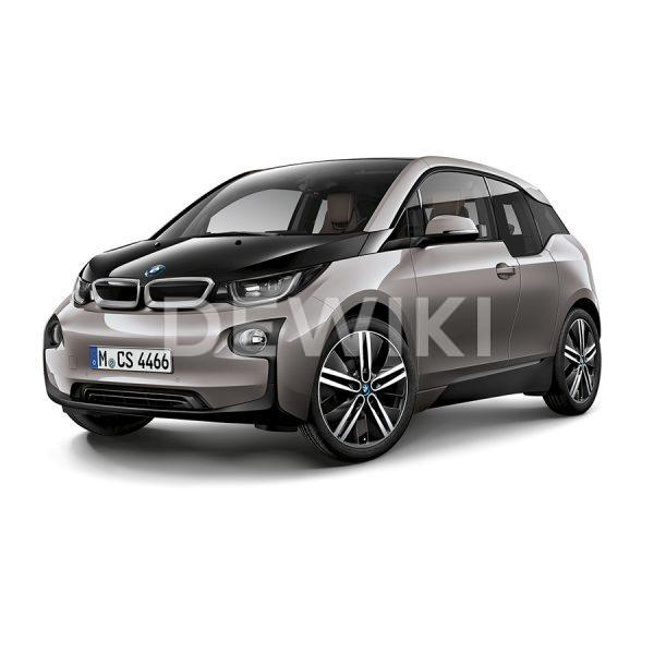 Миниатюрная модель BMW i3 (i01), 3 цвета на выбор, масштаб 1:64 Миниатюрная модель BMW i3 (i01), 3 цвета на выбор, масштаб 1:64