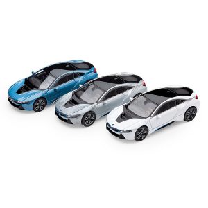 Миниатюрная модель BMW i8 (i12), 3 цвета на выбор, масштаб 1:64 Миниатюрная модель BMW i8 (i12), 3 цвета на выбор, масштаб 1:64