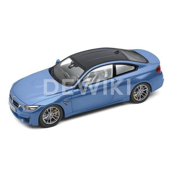 Миниатюрная модель BMW M4 Coupe, Blue, масштаб 1:18 Миниатюрная модель BMW M4 Coupe, Blue, масштаб 1:18