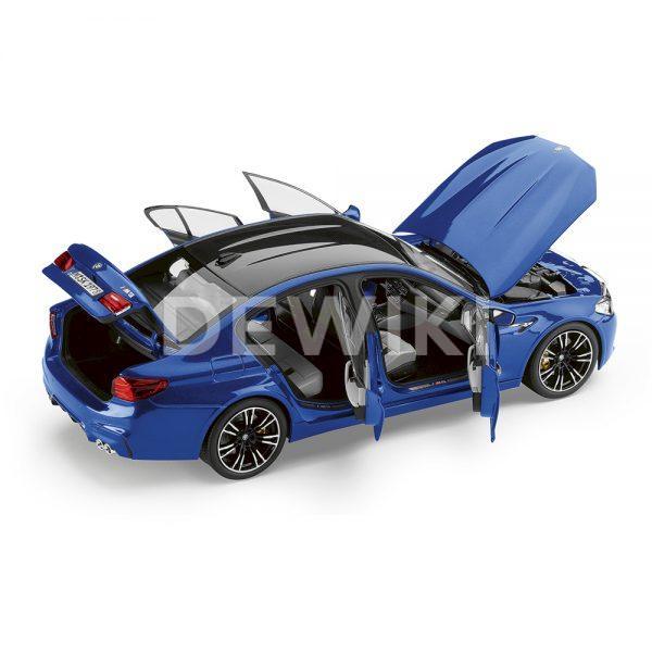 Миниатюрная модель BMW M5 (F90), Marina Bay Blue, масштаб 1:18 Миниатюрная модель BMW M5 (F90), Marina Bay Blue, масштаб 1:18