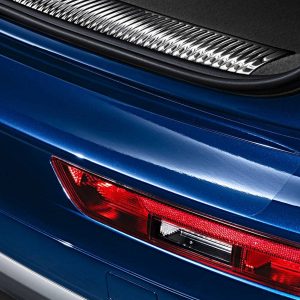 Защитная плёнка на задний бампер Audi Q5 (8R) Защитная плёнка на задний бампер Audi Q5 (8R)
