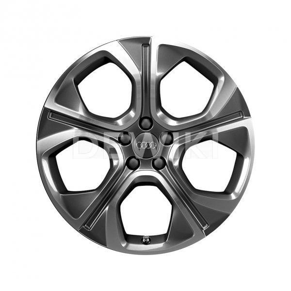 Алюминиевый литой диск R18 многоугольный дизайн 5 спиц Audi, Anthracite / Polished, 7,5J x 18 ET39,5 Алюминиевый литой диск R18 многоугольный дизайн 5 спиц Audi, Anthracite / Polished, 7,5J x 18 ET39,5