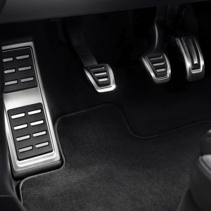 Накладки на педали Audi А1, для МКПП с опорой для ноги Накладки на педали Audi А1, для МКПП с опорой для ноги