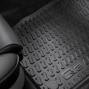 Резиновые передние коврики Audi Q3 (8U) Резиновые передние коврики Audi Q3 (8U)