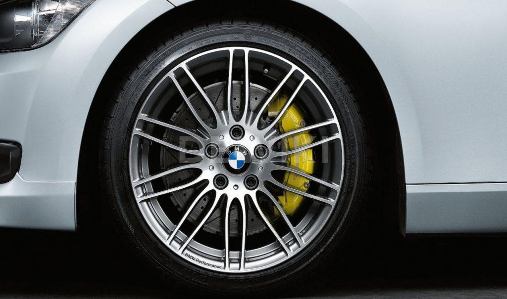Какие шины ставят на bmw с завода Какие шины ставят на bmw с завода