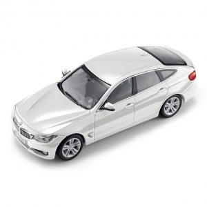 Миниатюрная модель BMW 3 серии, Alpine White, масштаб 1:43 Миниатюрная модель BMW 3 серии, Alpine White, масштаб 1:43